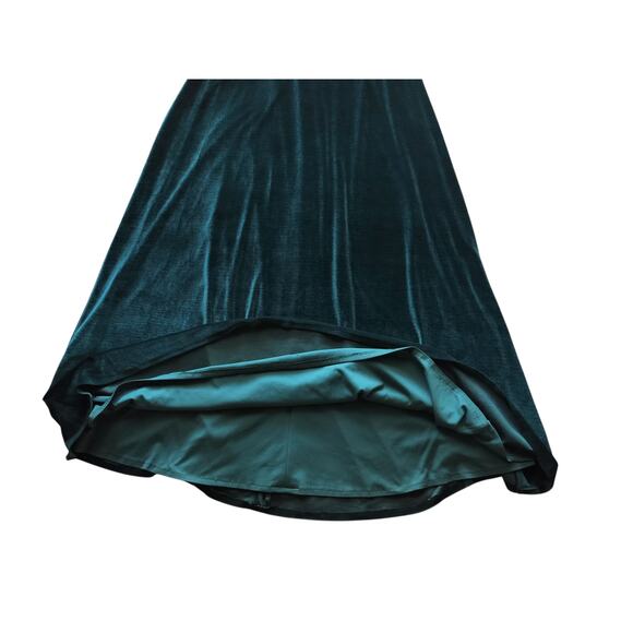 Morilee Women's Emerald Bridesmaids Sleeveless Velvet Maxi Dress Size 6 - Picture 5 of 16